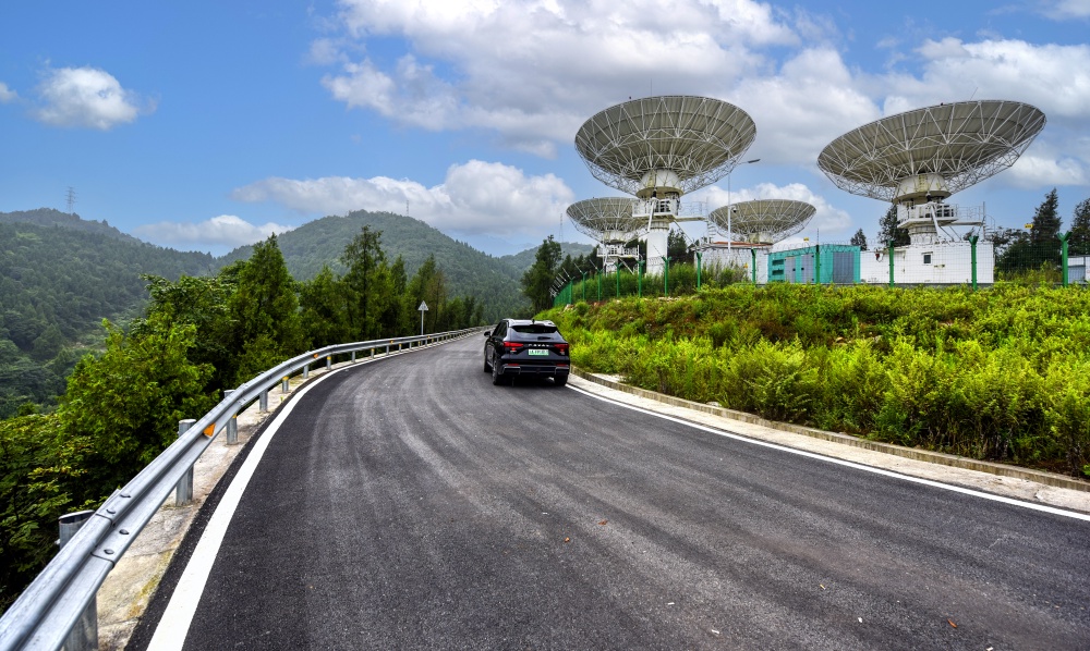 4027.5公里！重庆提前超额完成安防工程，筑牢群众出行“安全网”